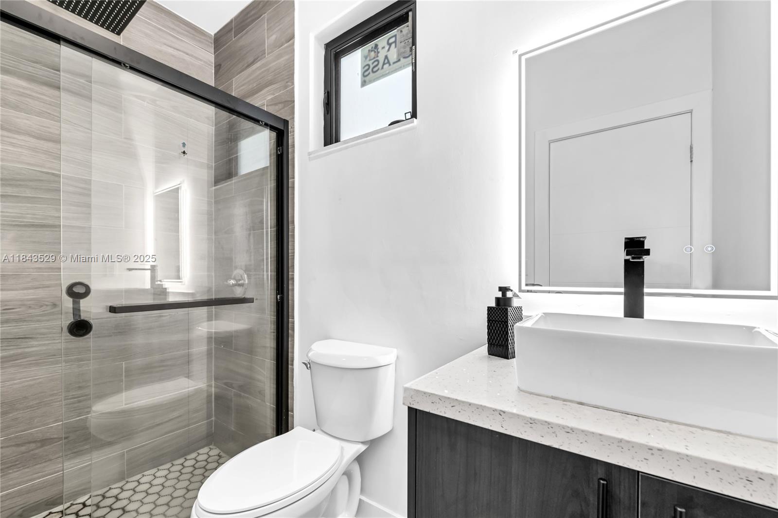 SANDERS PARK - Residential