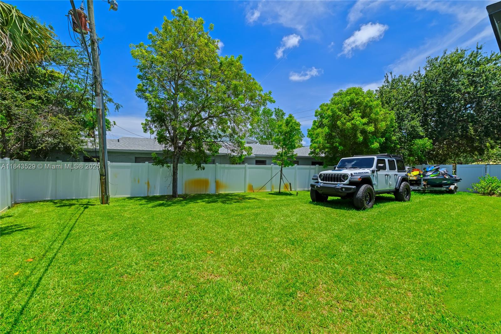 SANDERS PARK - Residential