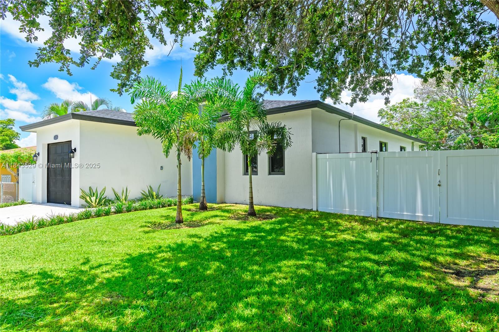 335 NW 15th St