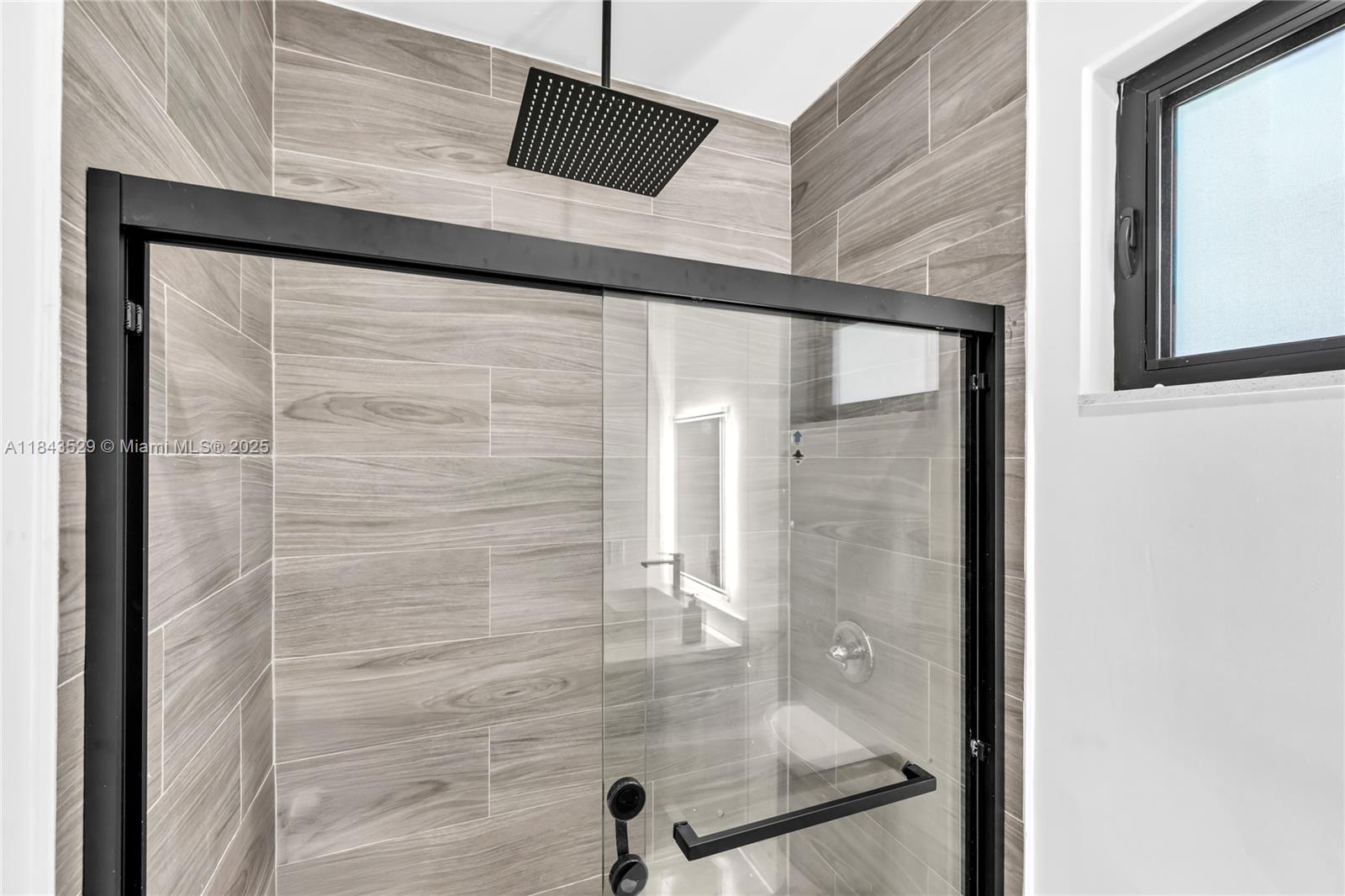 SANDERS PARK - Residential