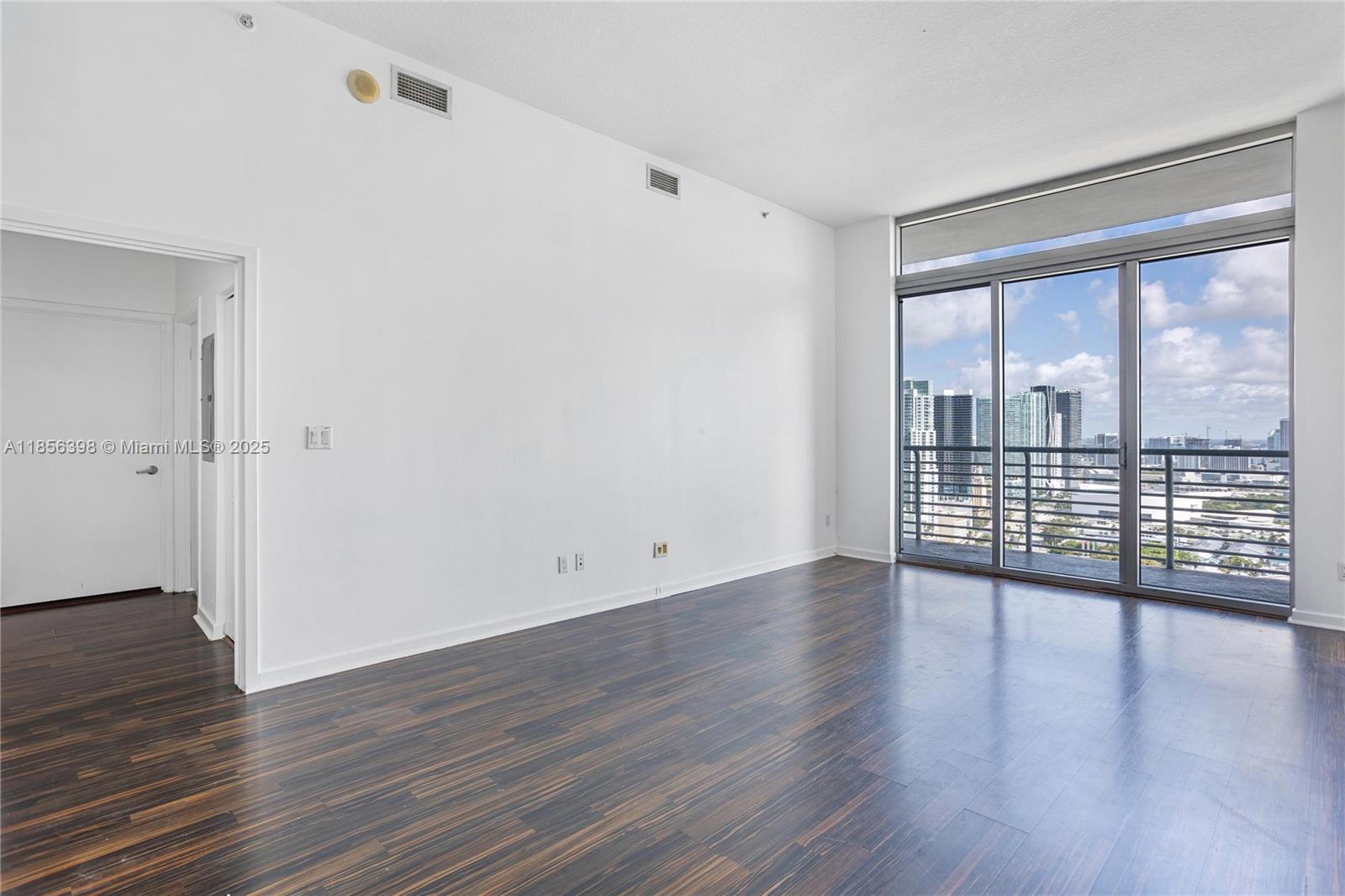 335 S Biscayne Blvd LPH-00
