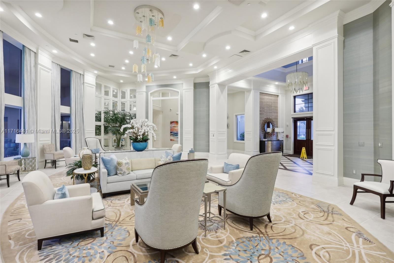 VALENCIA PALMS 6 - Residential