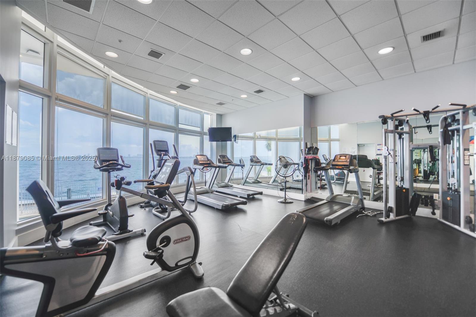 NEW WAVE CONDO - Residential