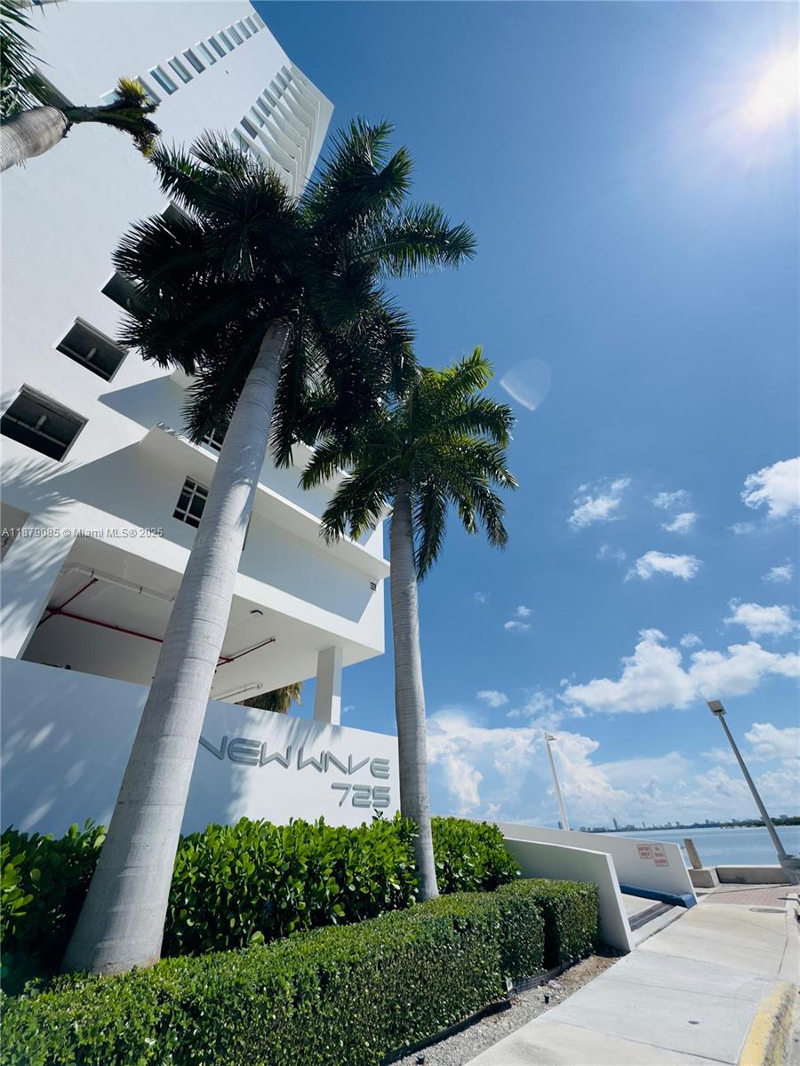 NEW WAVE CONDO - Residential