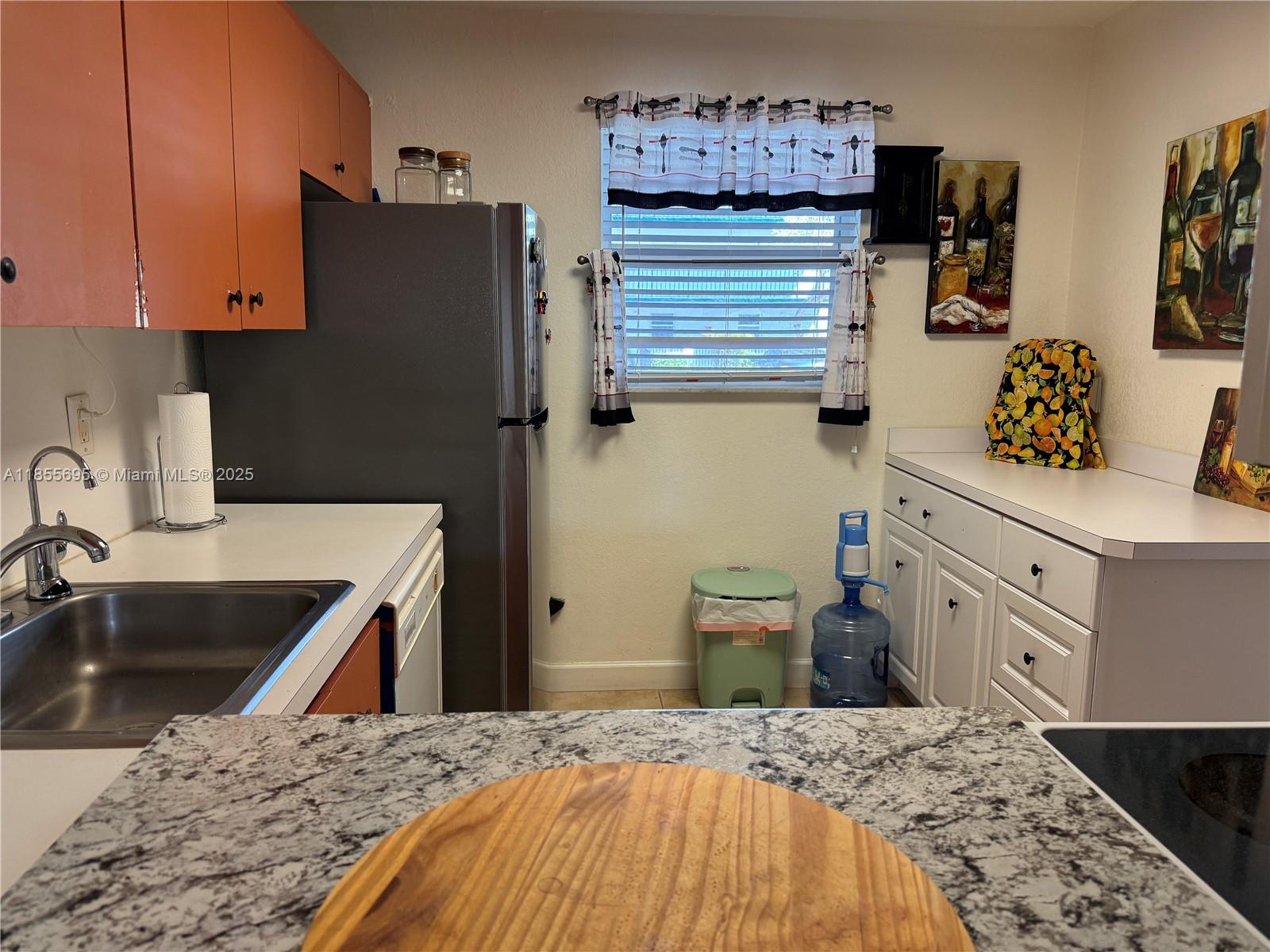 HOLIDAY SPRINGS VILLAGE 1 - Residential