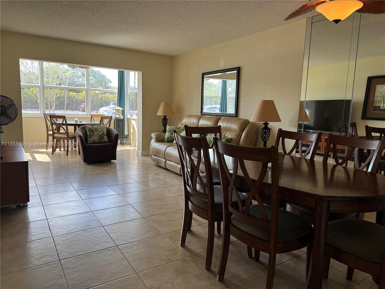 HOLIDAY SPRINGS VILLAGE 1 - Residential