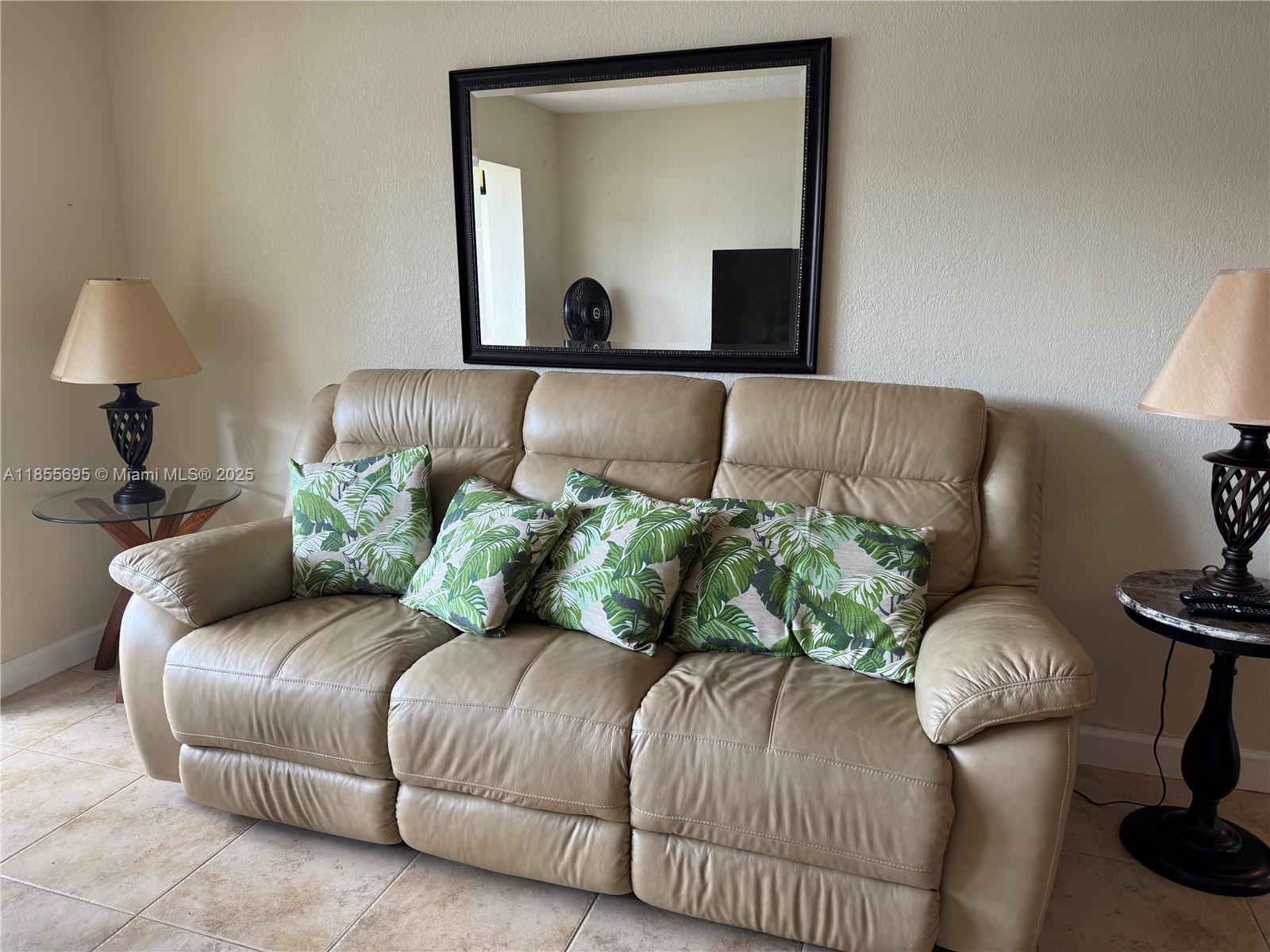 HOLIDAY SPRINGS VILLAGE 1 - Residential