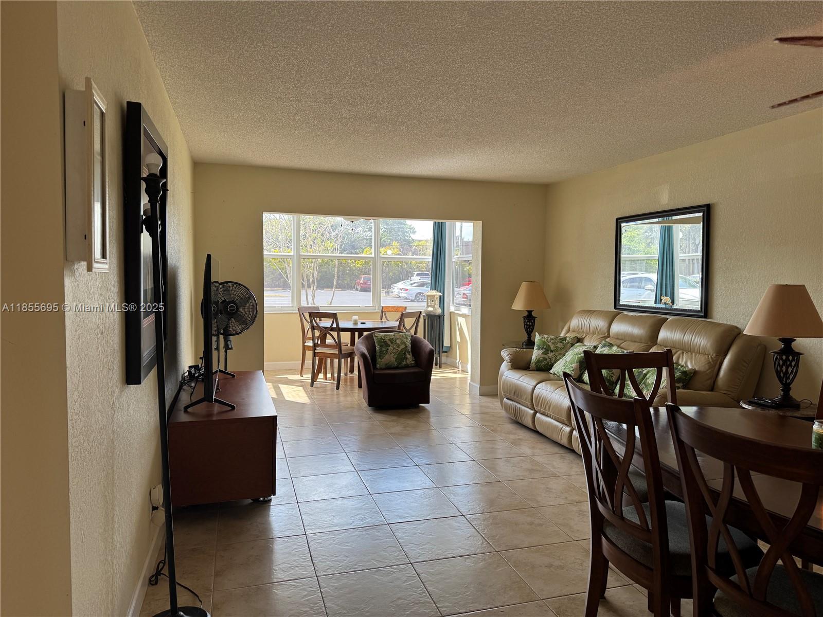 HOLIDAY SPRINGS VILLAGE 1 - Residential