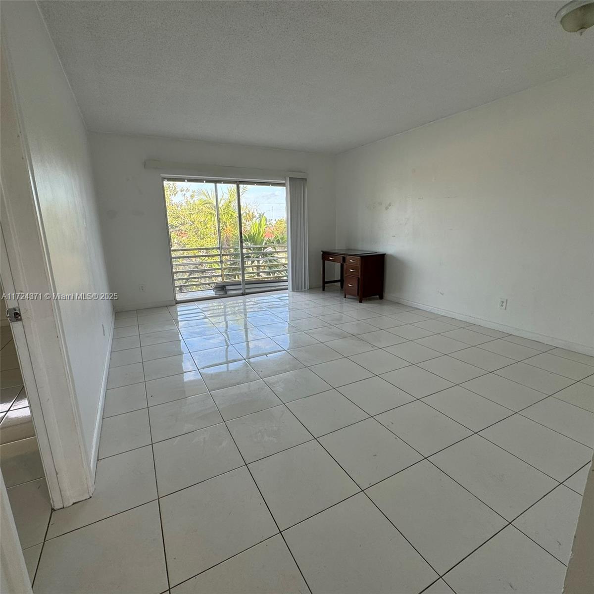 BISC LAKE GARDENS CONDO N - Residential