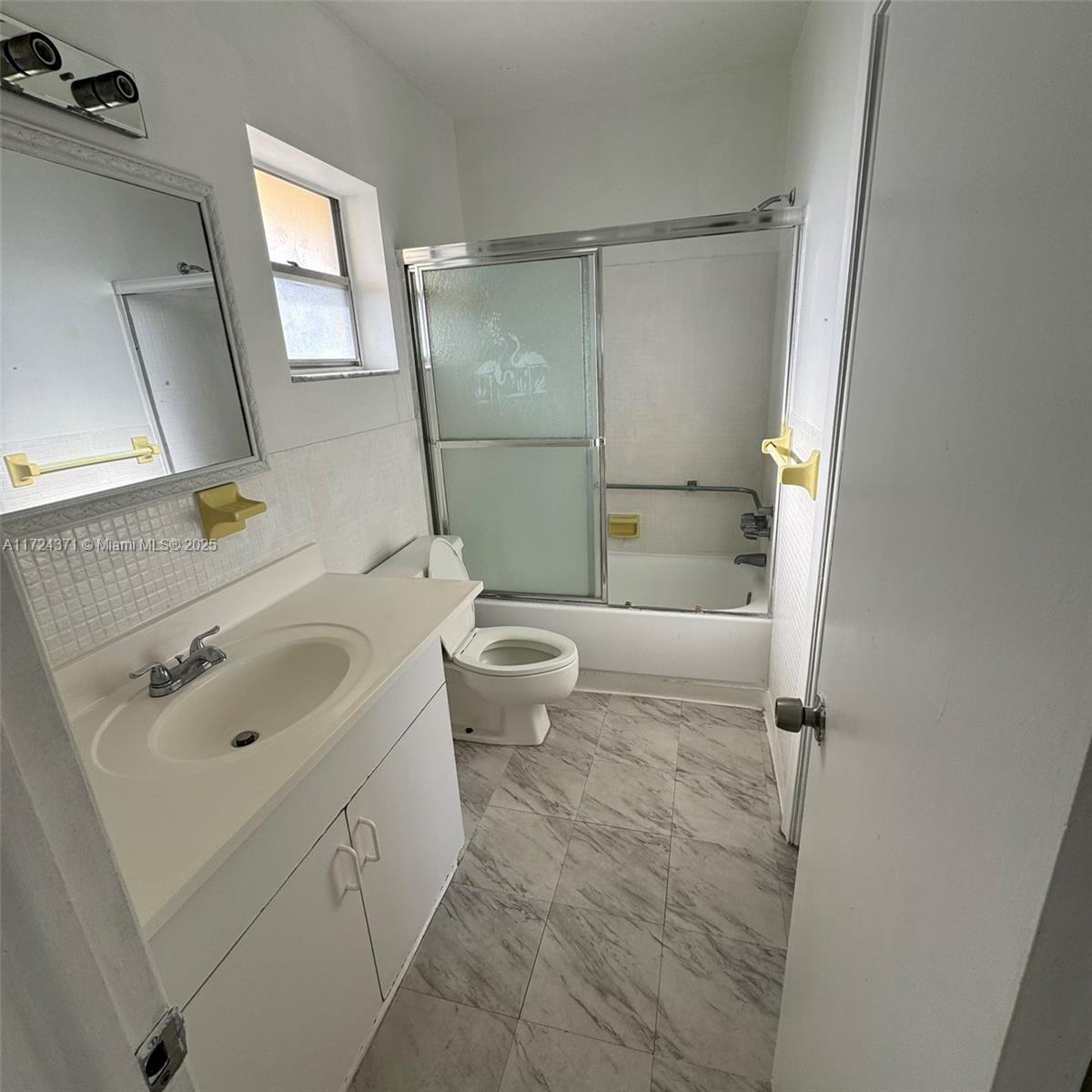 BISC LAKE GARDENS CONDO N - Residential
