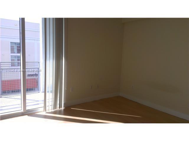 350 NE 24th St 407