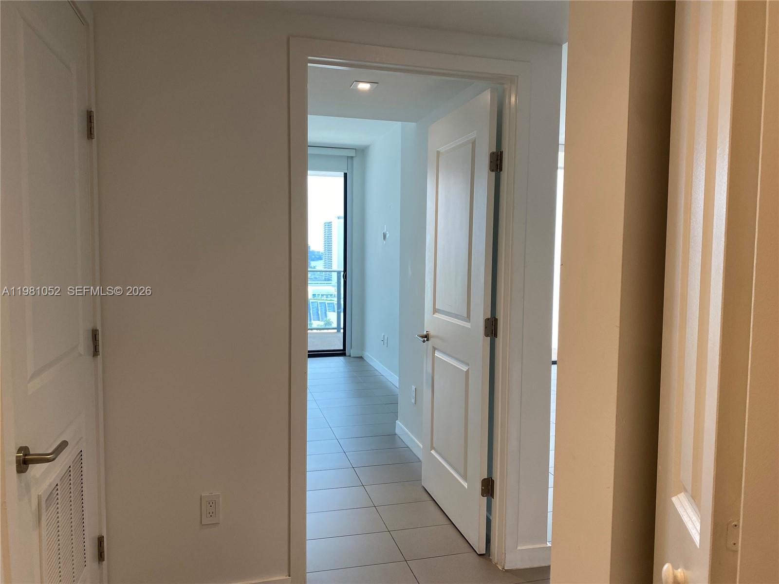 CANVAS CONDO - Residential Lease