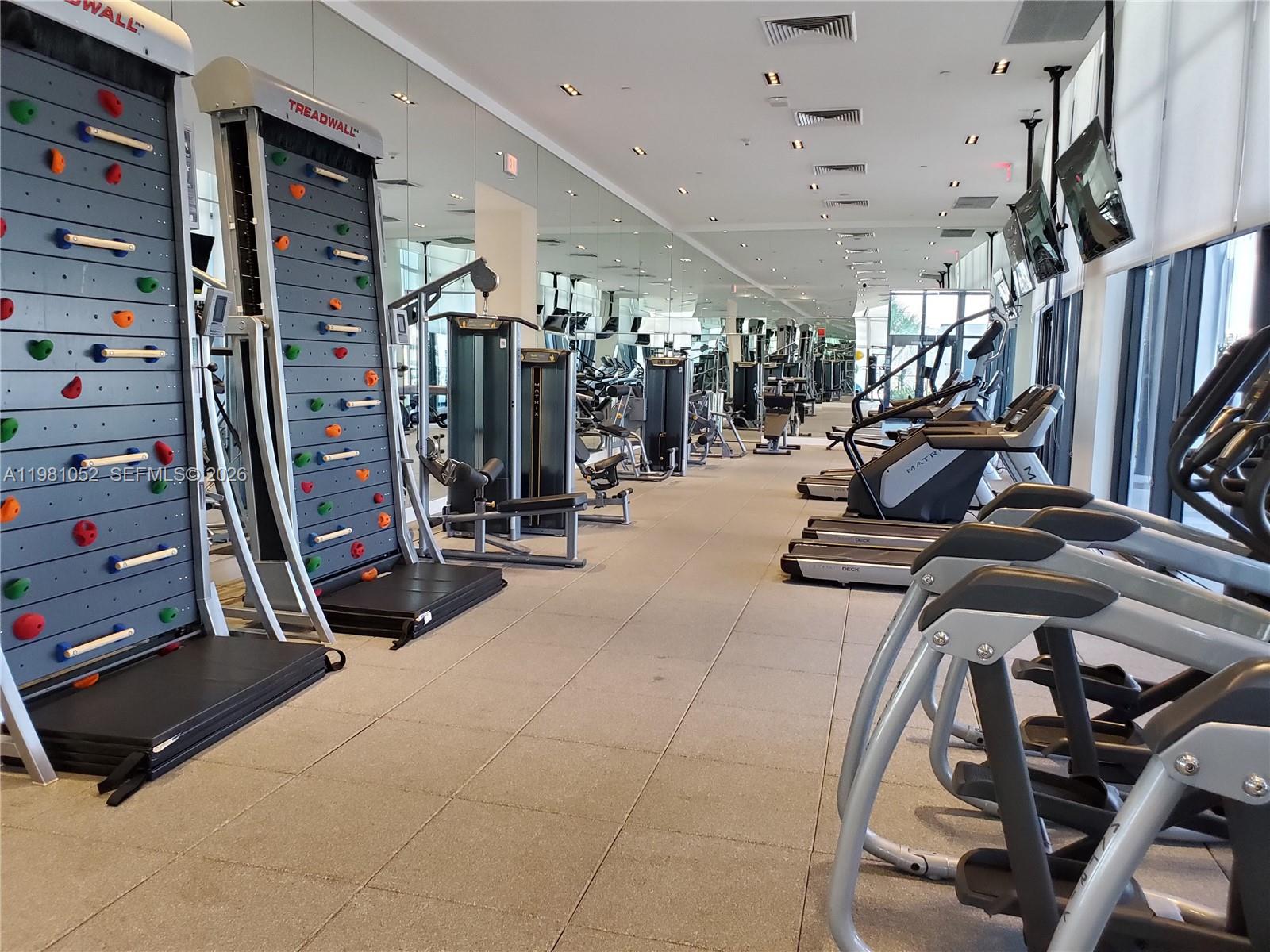 CANVAS CONDO - Residential Lease