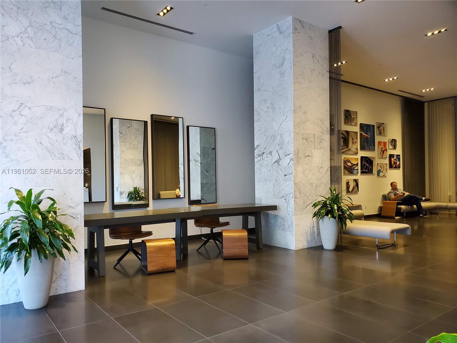 CANVAS CONDO - Residential Lease