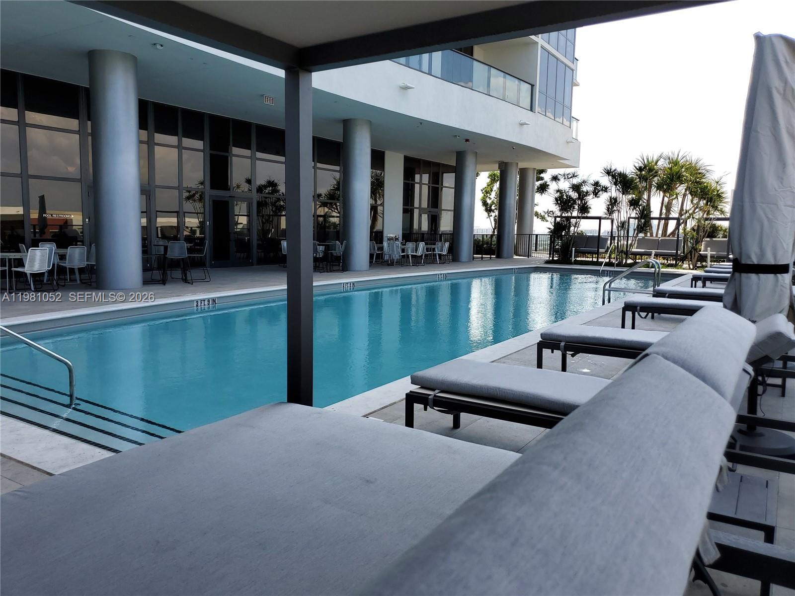 CANVAS CONDO - Residential Lease