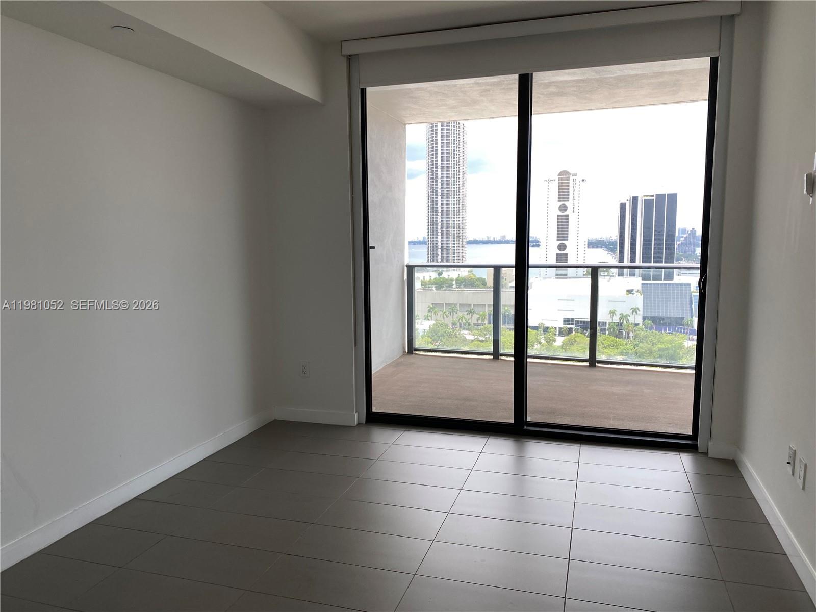 CANVAS CONDO - Residential Lease