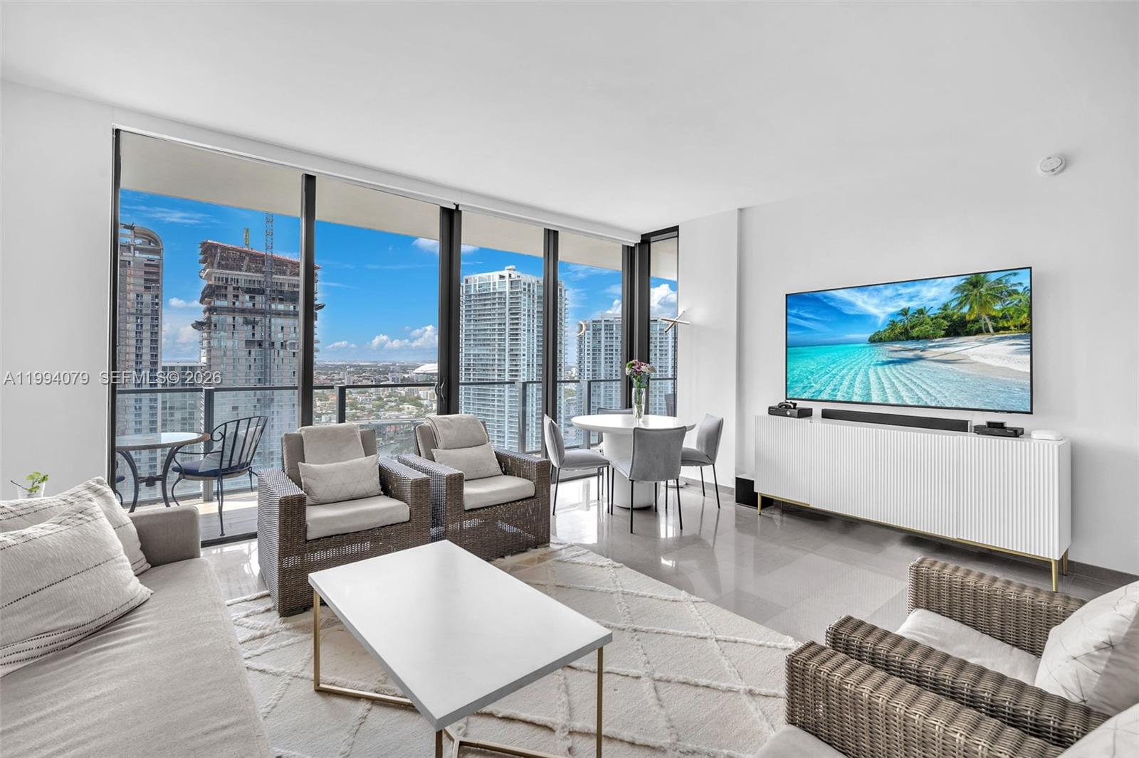 REACH CONDO - Residential Lease