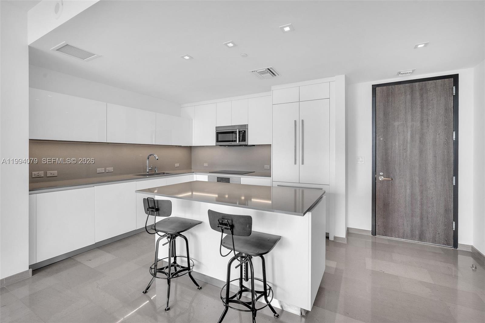 REACH CONDO - Residential Lease