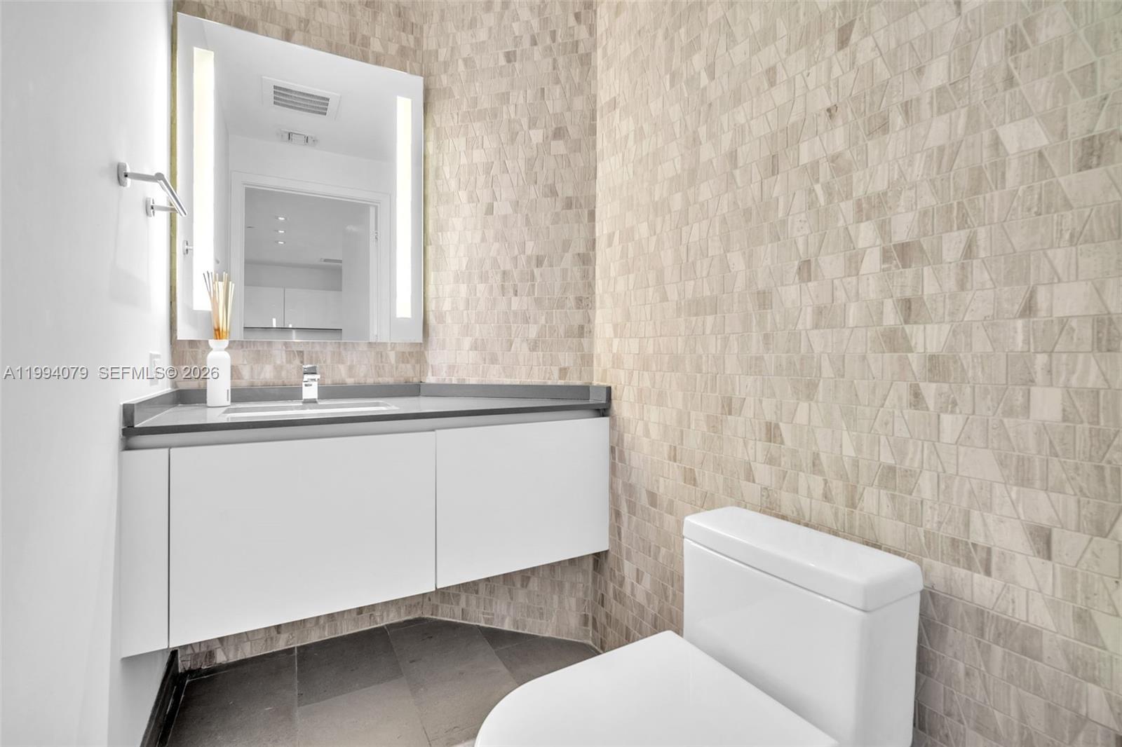 REACH CONDO - Residential Lease