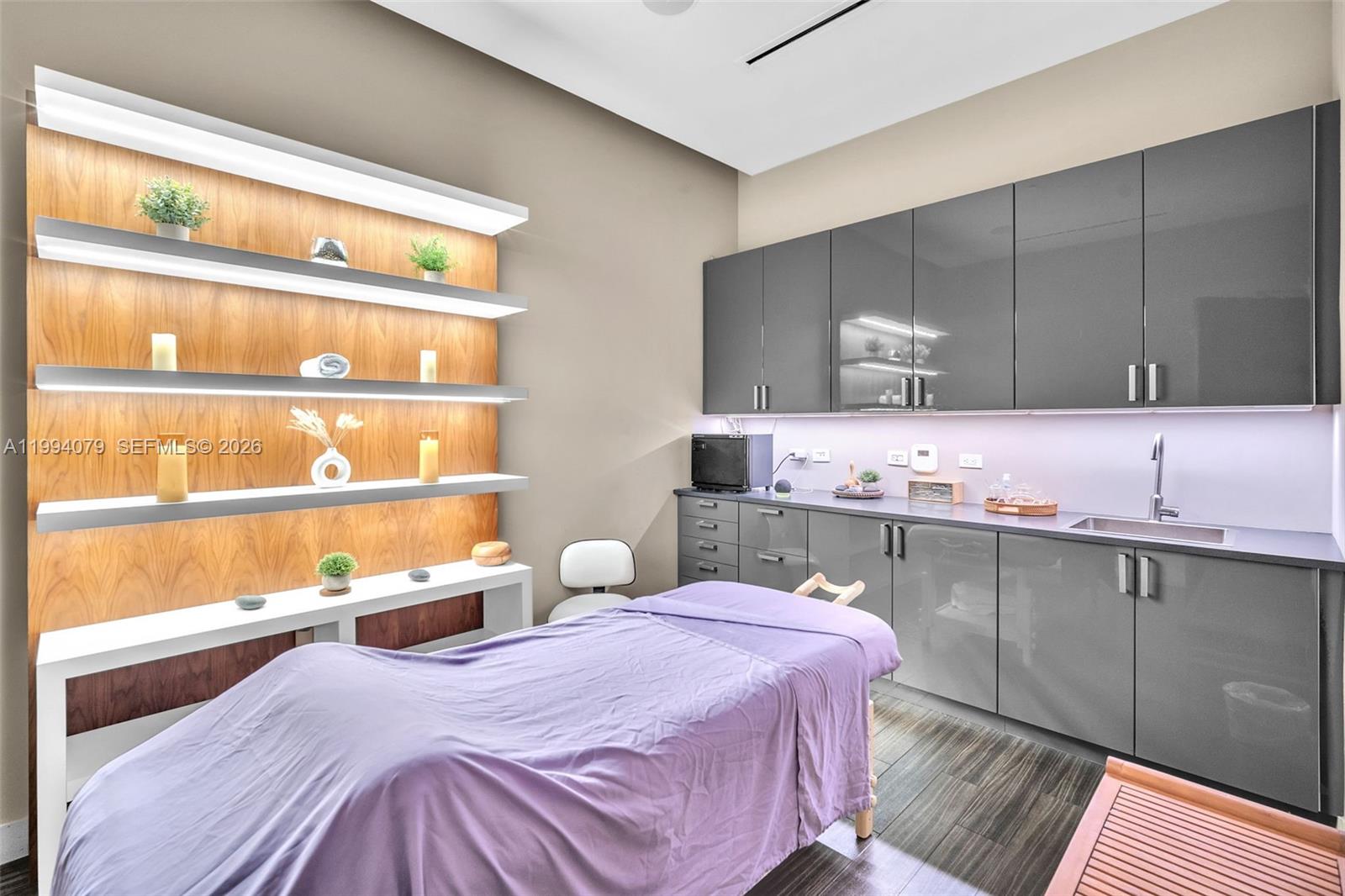 REACH CONDO - Residential Lease