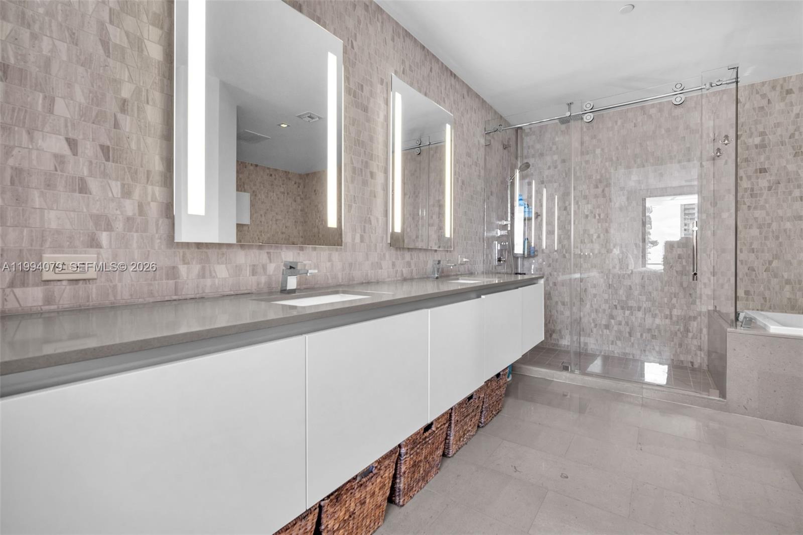 REACH CONDO - Residential Lease