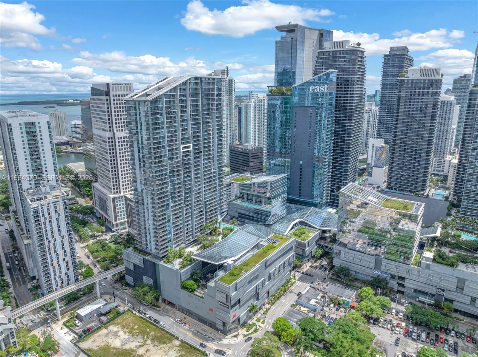 REACH CONDO - Residential Lease