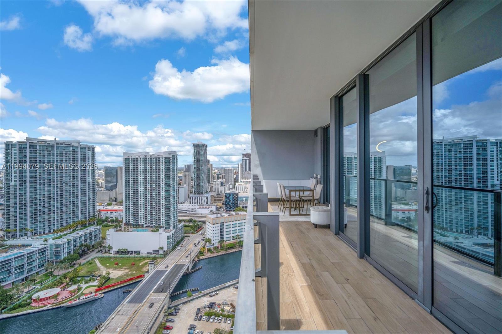 REACH CONDO - Residential Lease