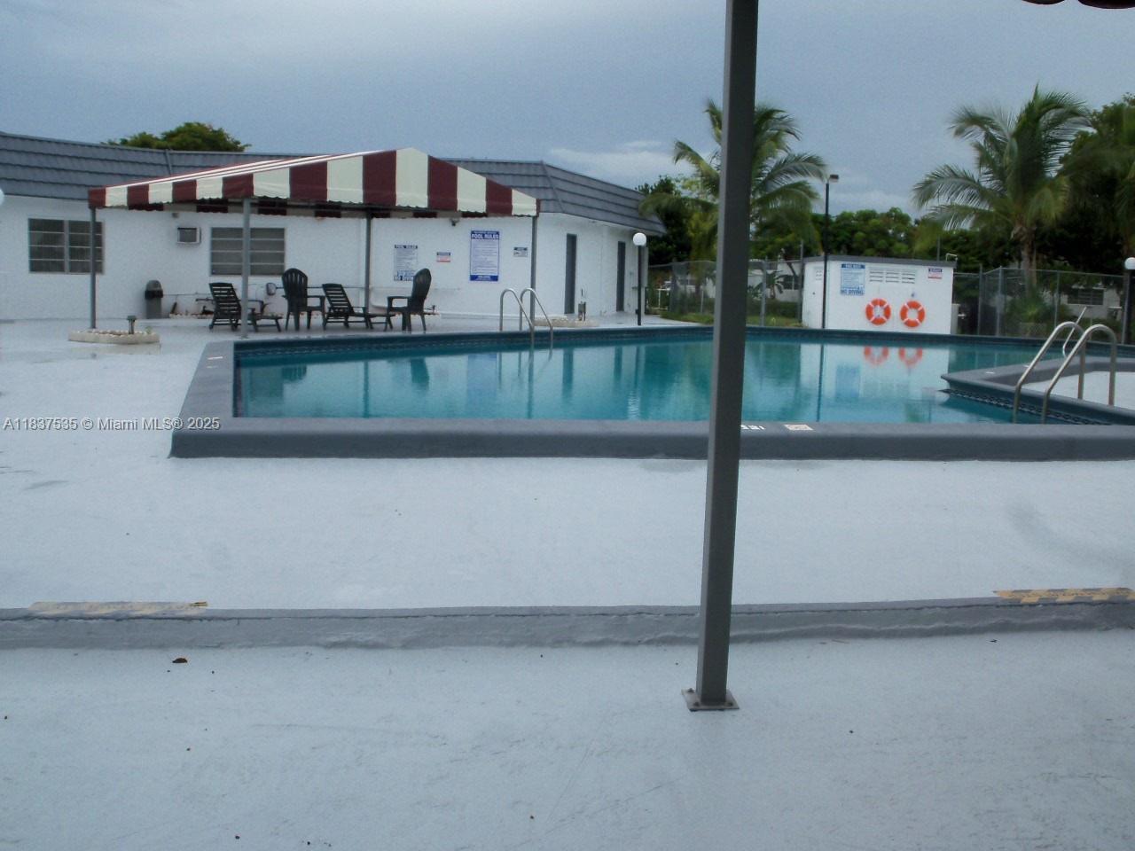 RO-MONT SOUTH CONDO C - Residential