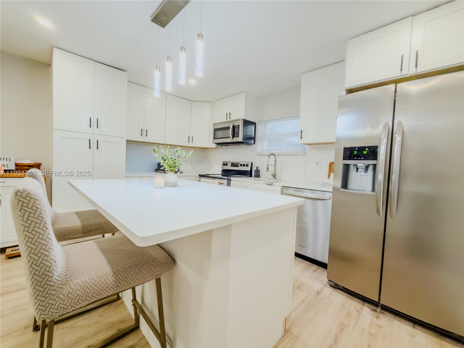 MELROSE MANOR - Residential