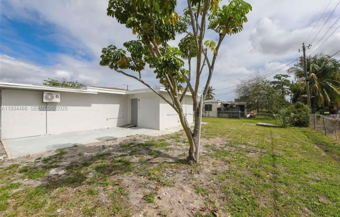 MELROSE MANOR - Residential