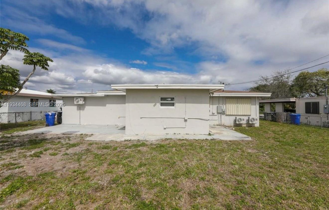 MELROSE MANOR - Residential