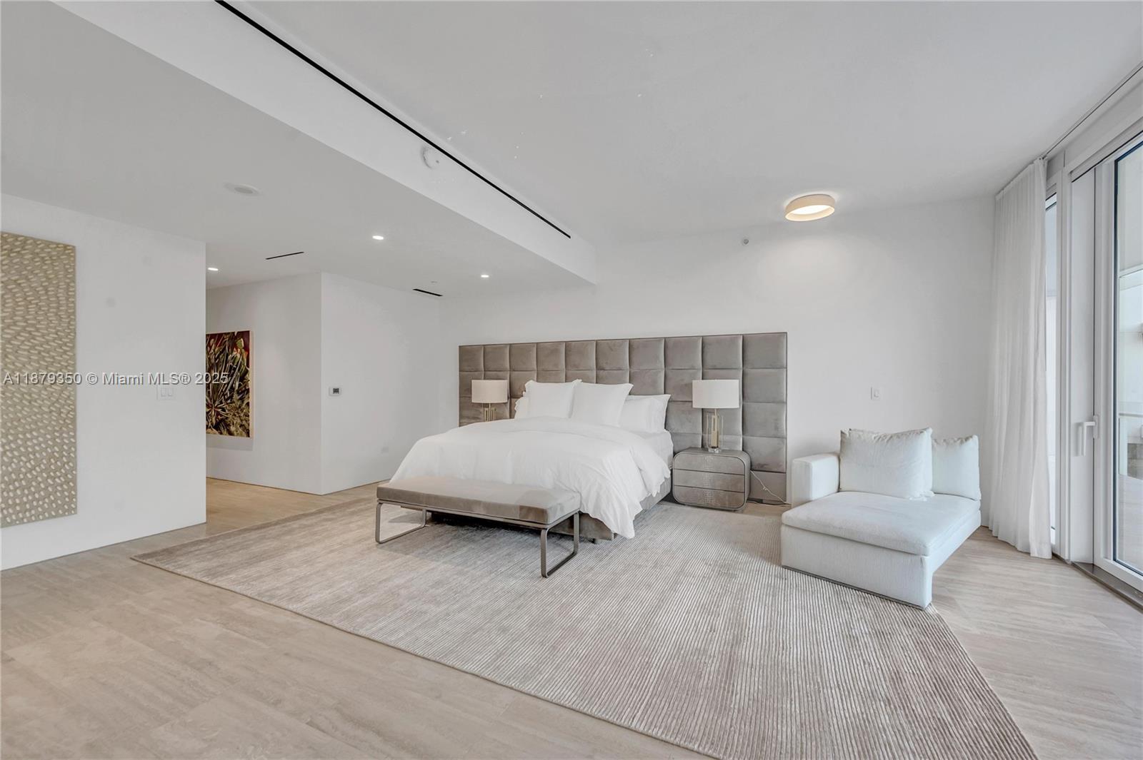 SURF CLUB CONDO - Residential