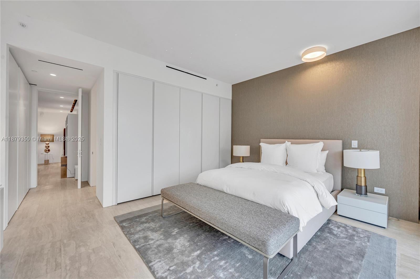 SURF CLUB CONDO - Residential