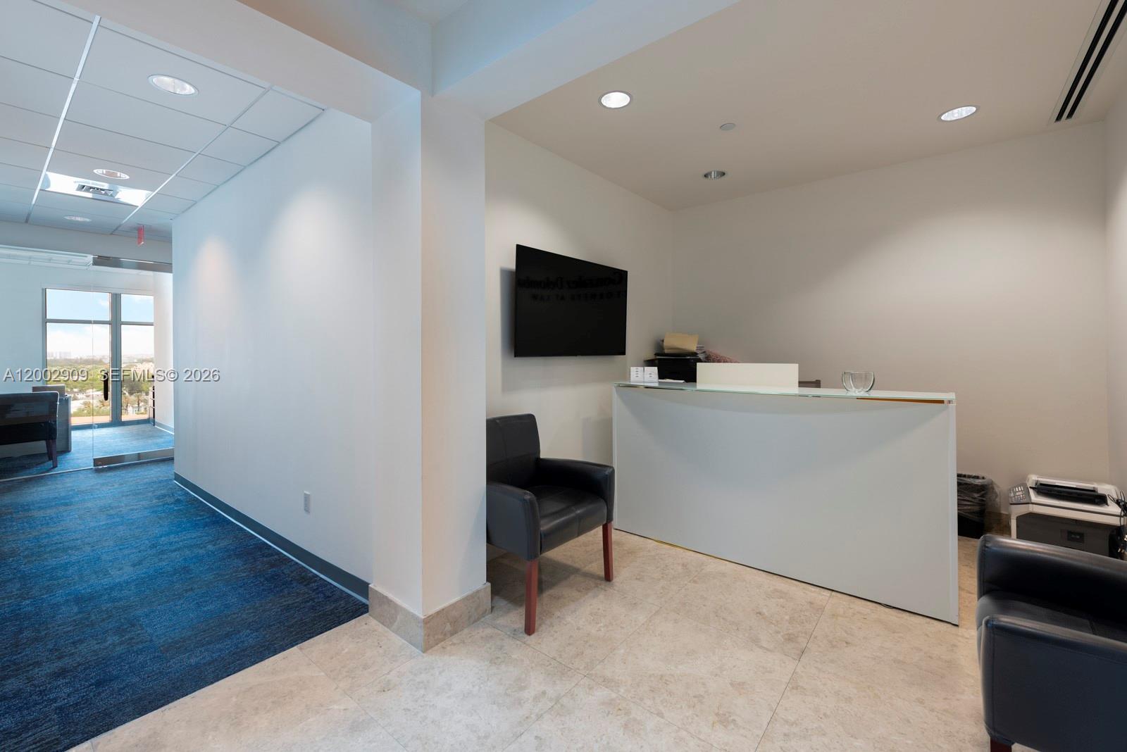 121 Alhambra Cir 1140