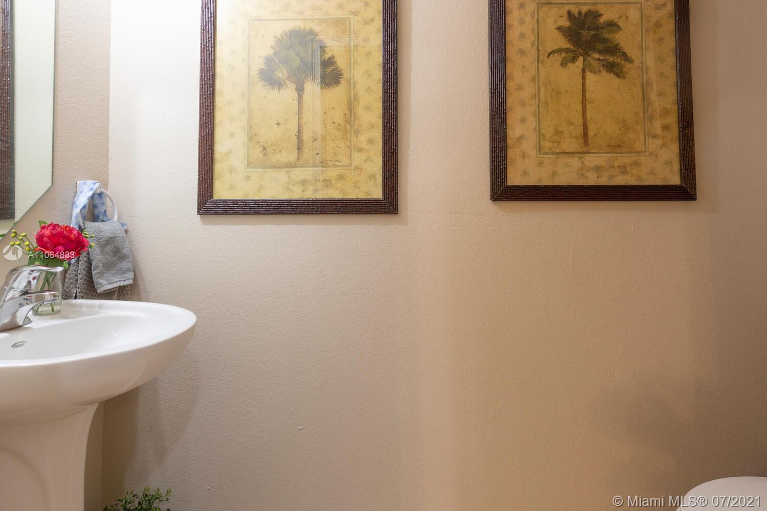 BAYWINDS OF IBIZA - Residential