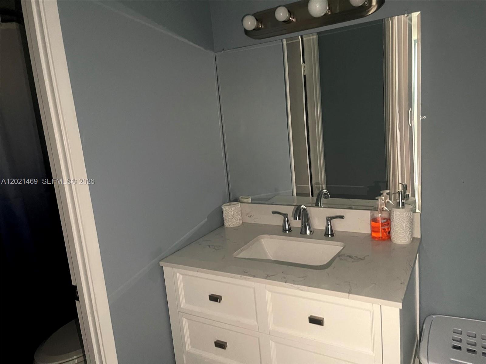 BUCKLEY TOWERS CONDO - EA - Residential