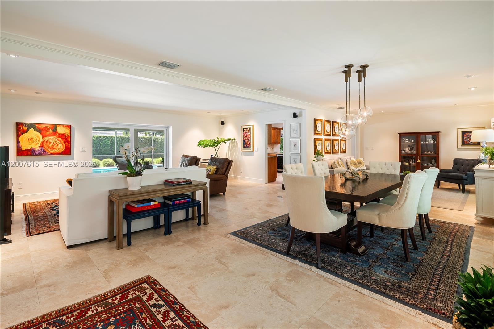 PARIS MANOR EAST - Residential