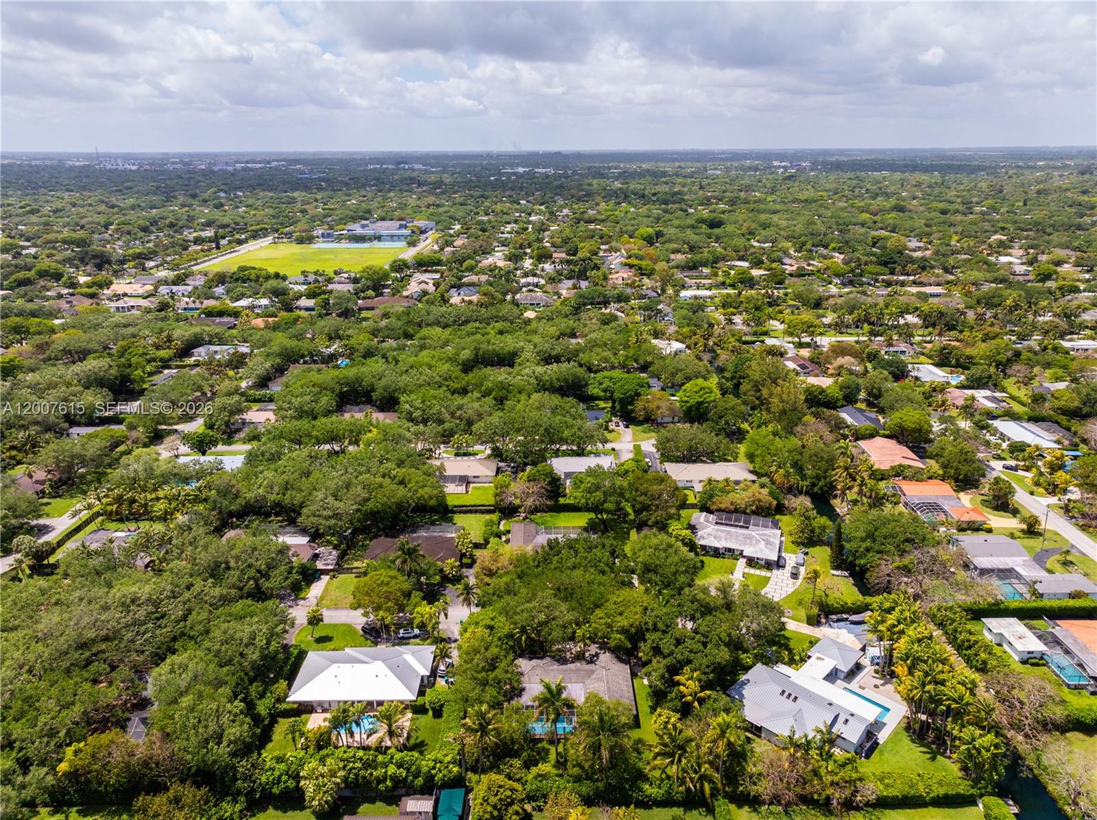 PARIS MANOR EAST - Residential