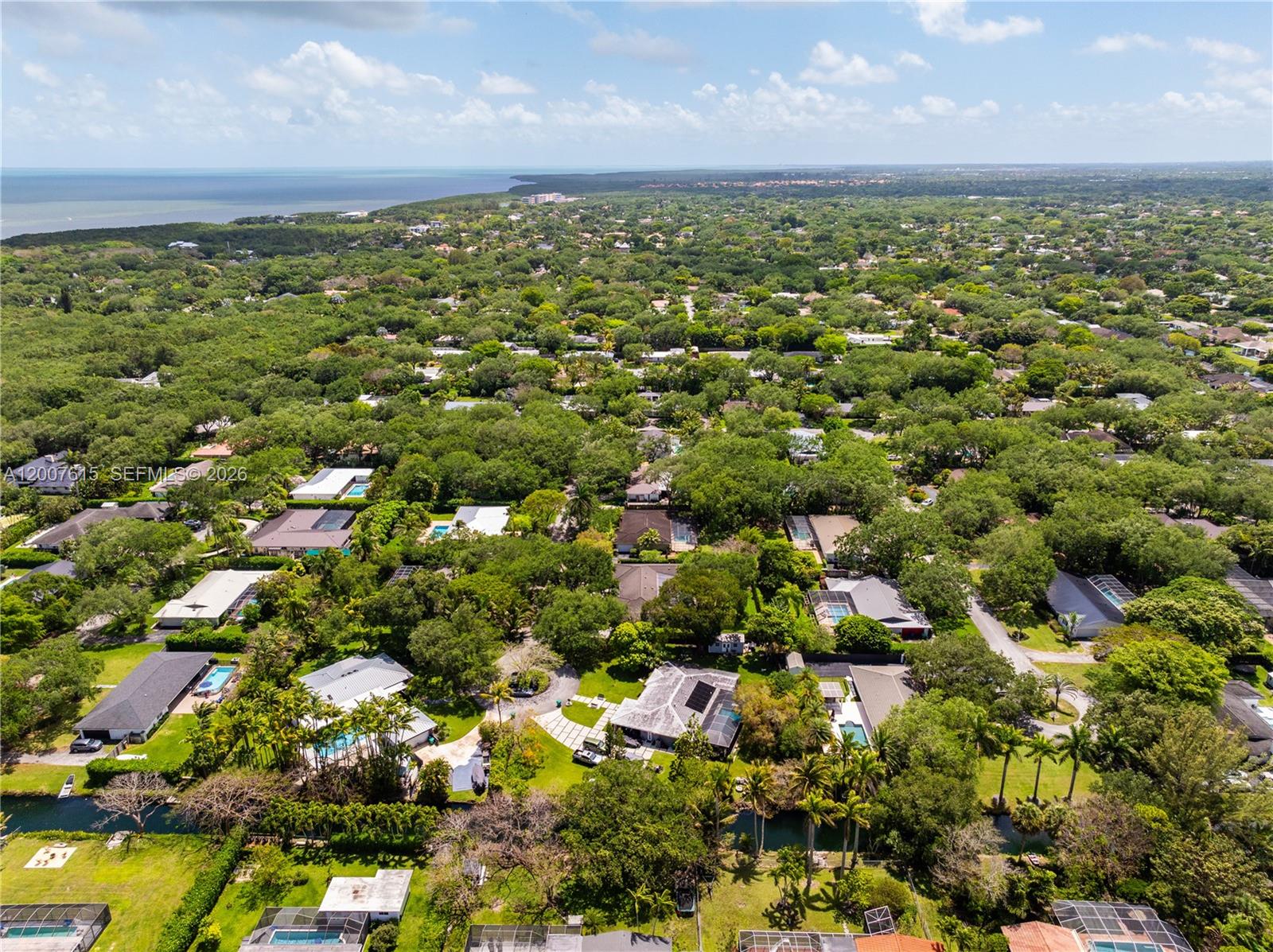 PARIS MANOR EAST - Residential