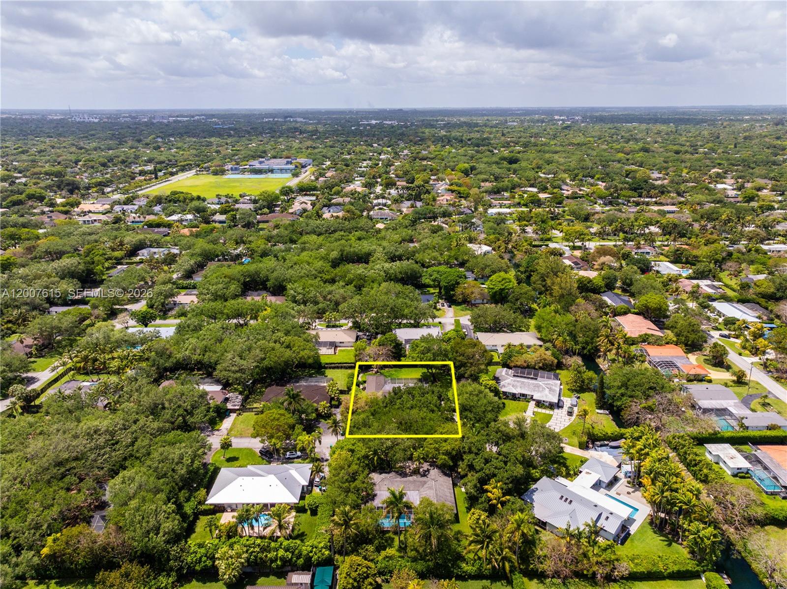 PARIS MANOR EAST - Residential