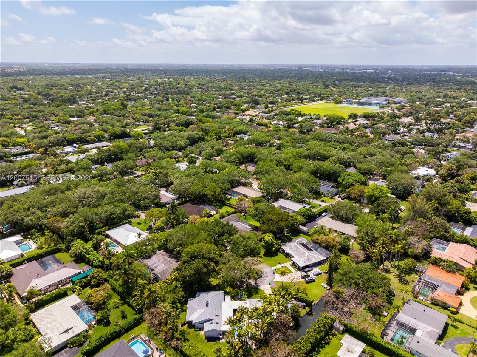 PARIS MANOR EAST - Residential