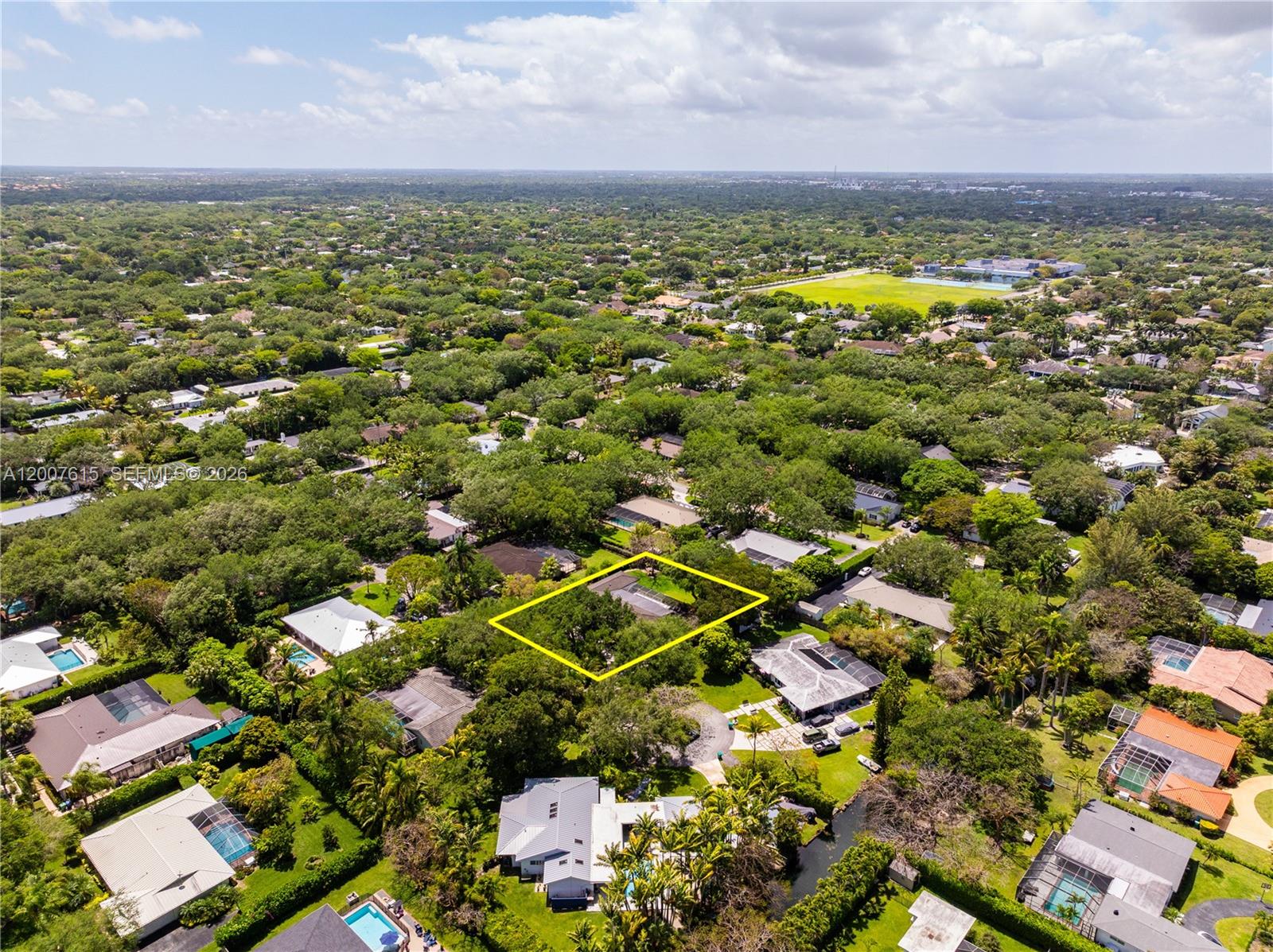 PARIS MANOR EAST - Residential