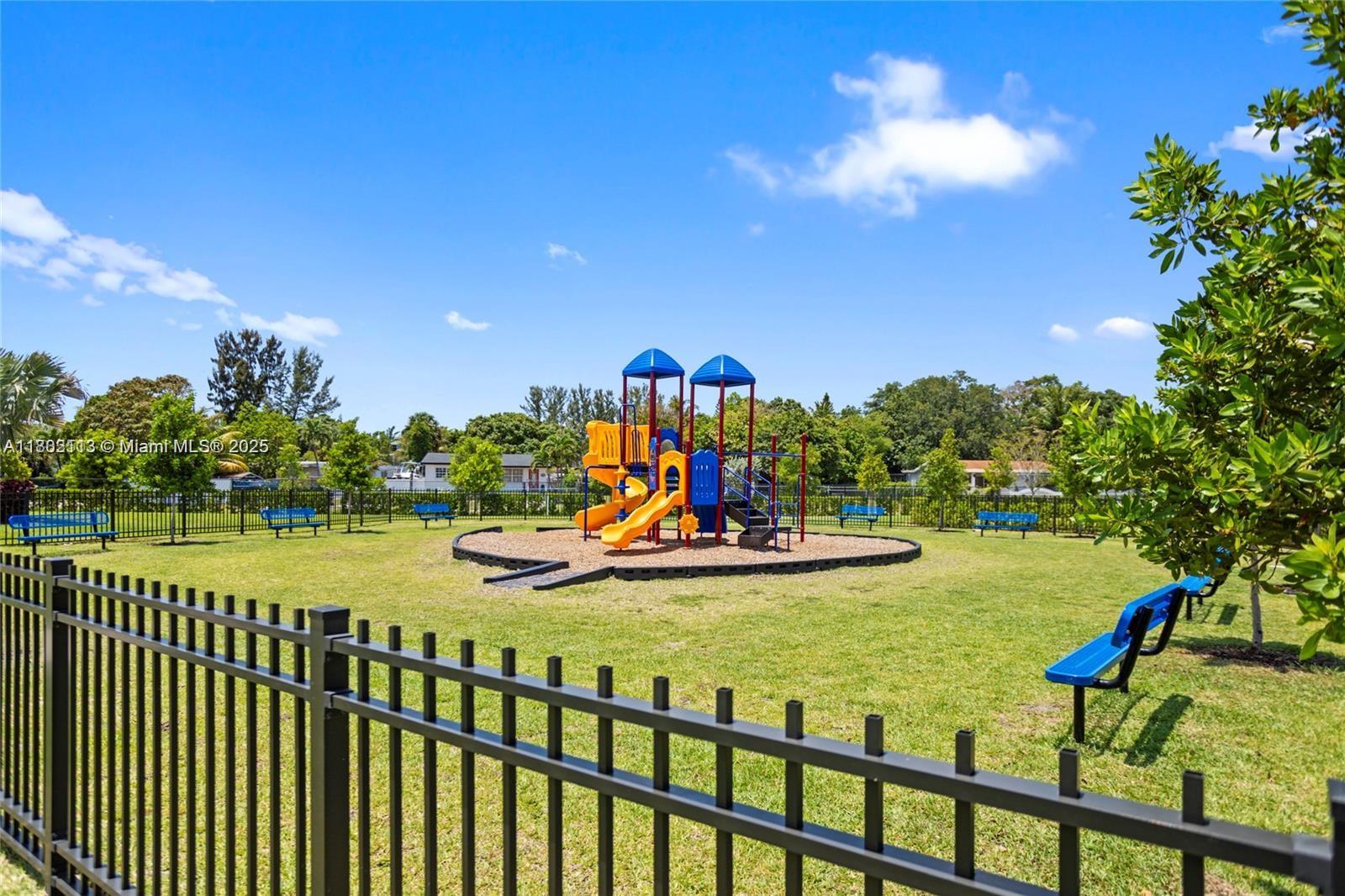 GOLF PARK SEC 1 - Residential