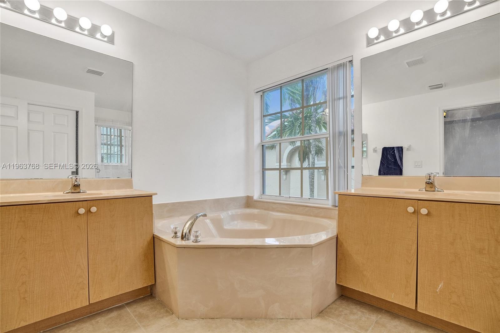 SILVER FALLS POD - Residential