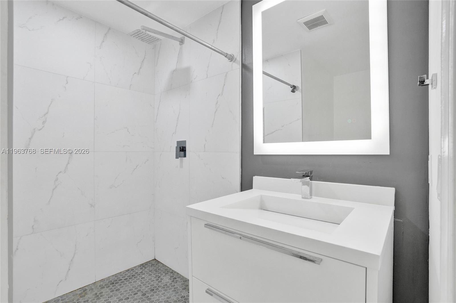 SILVER FALLS POD - Residential