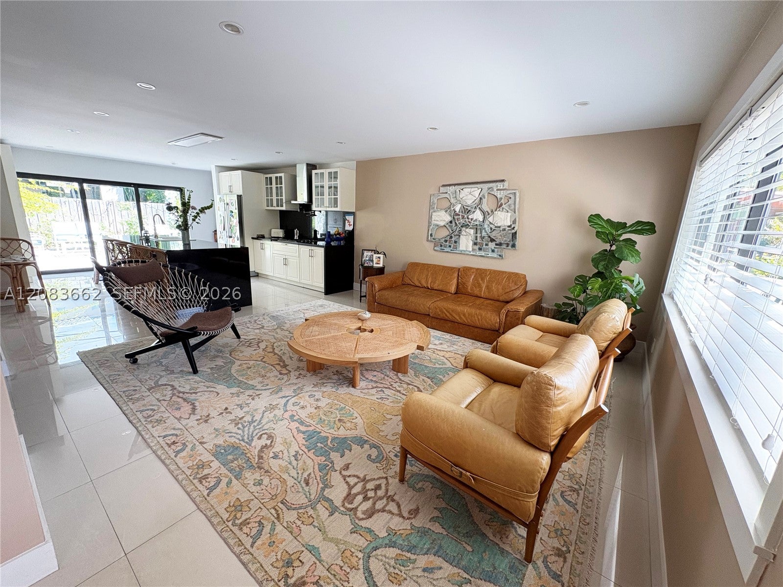 225 W Heather Dr 225