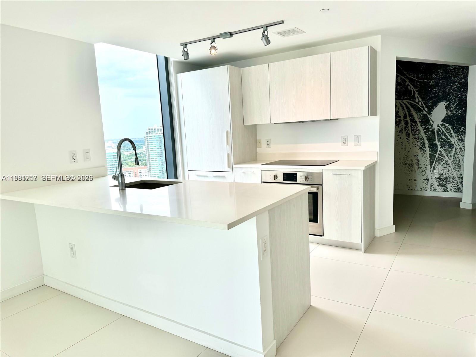 PARAISO BAYVIEWS CONDO - Residential