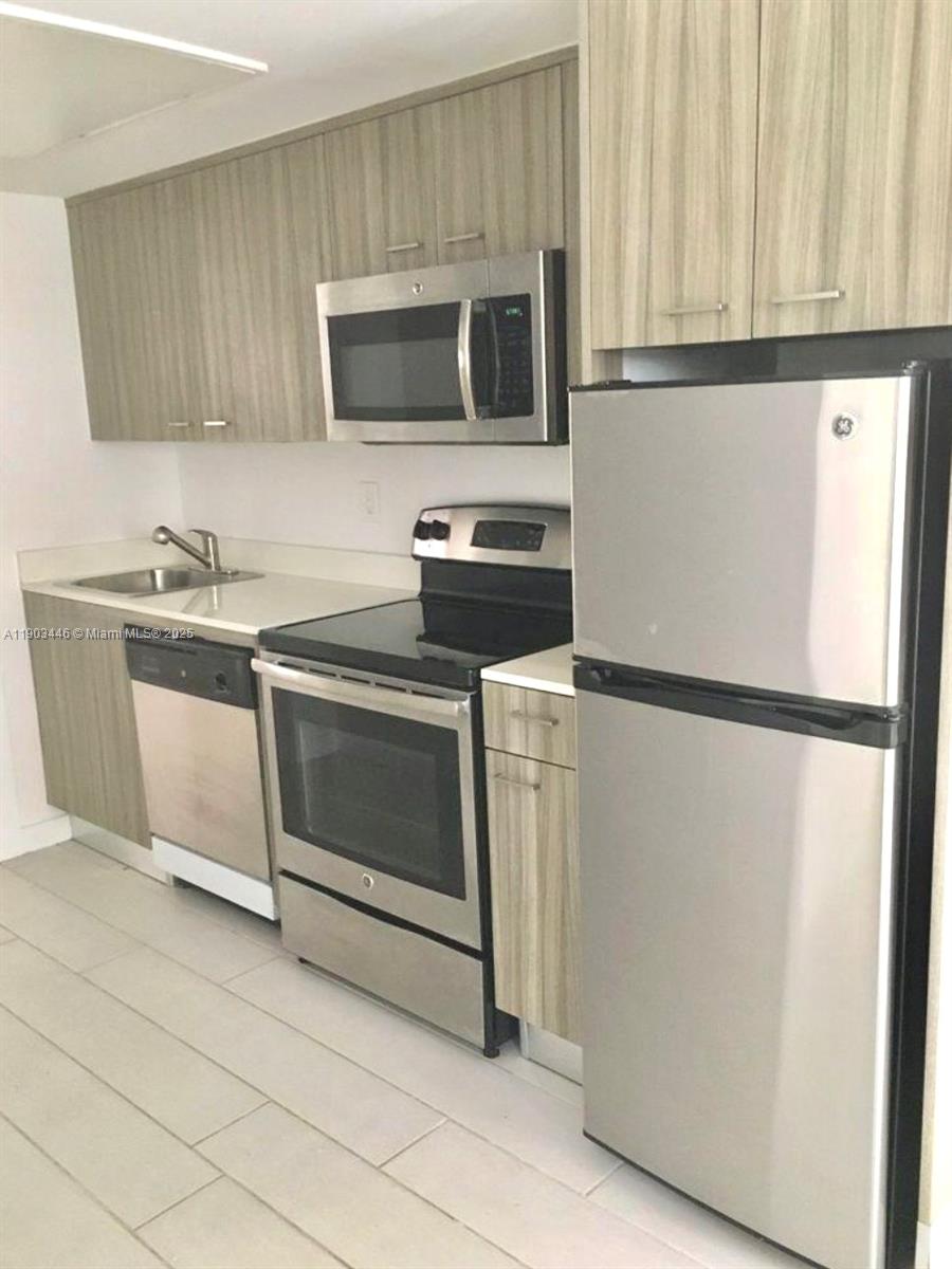 740 MERIDIAN CONDO - Residential Lease