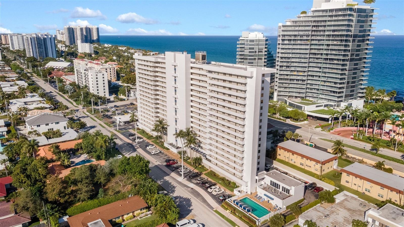 Property for Sale at 2200 Ne 33rd Ave 2J, Fort Lauderdale, Broward County, Florida - Bedrooms: 2 
Bathrooms: 2  - $325,000