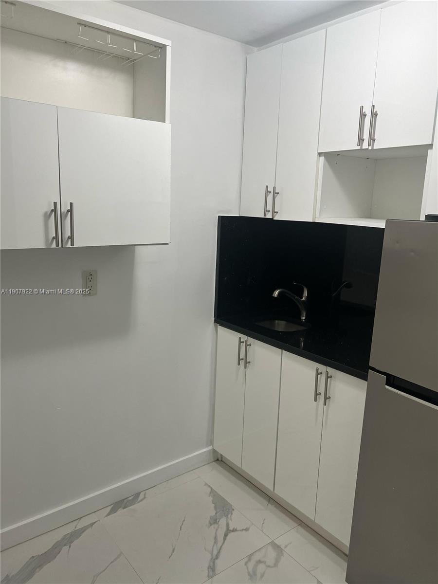 HAPPY FARMS ACRES - Residential Lease